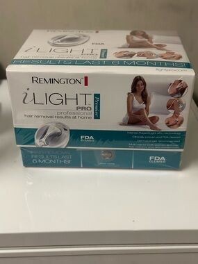 Remington iLIGHT Pro IPL Hair Removal Device - White & Teal Packaging